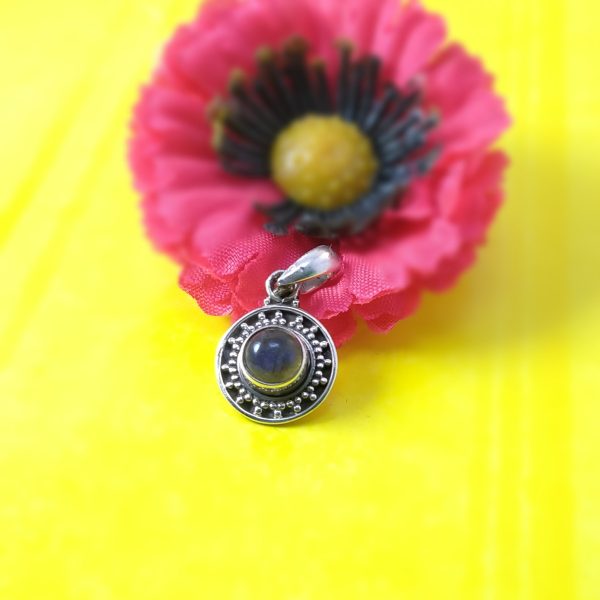 LABORIDE ROUND SHAPE RAWA WORK PENDANT IN 925 STERLING SILVER FOR GIRLS AND WOMEN'S