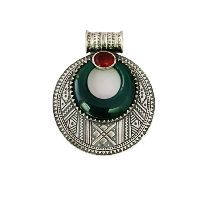 TUAREG STYLE ROUND SHAPE WITH GREEN ONYX AND RUBY STONE IN 925 STERLING SILVER