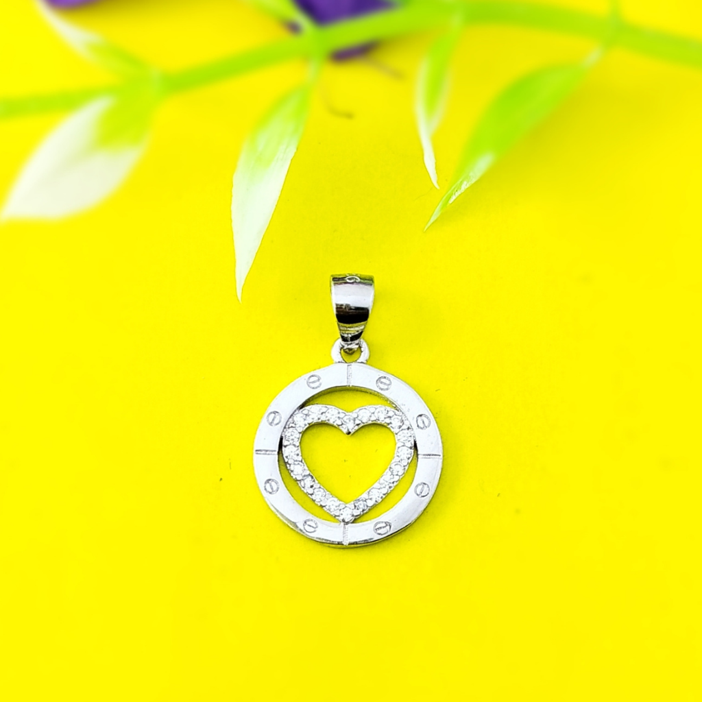 Zircoina Pendant