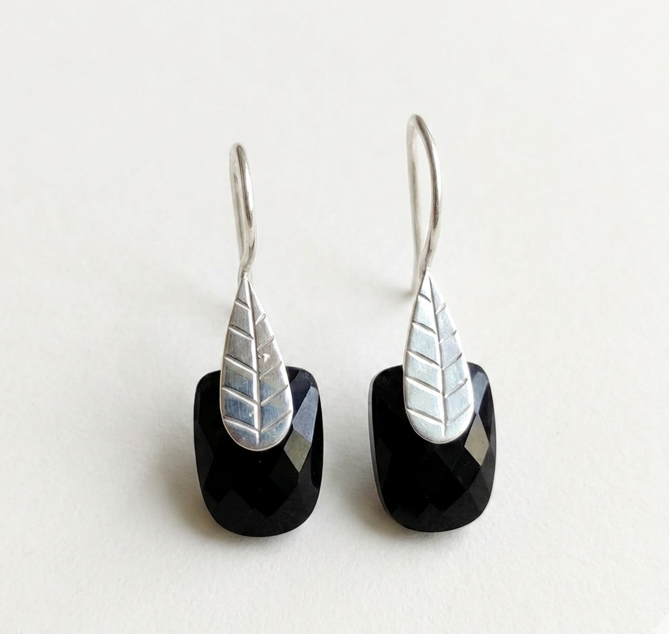 1069-A6 Black Onyx