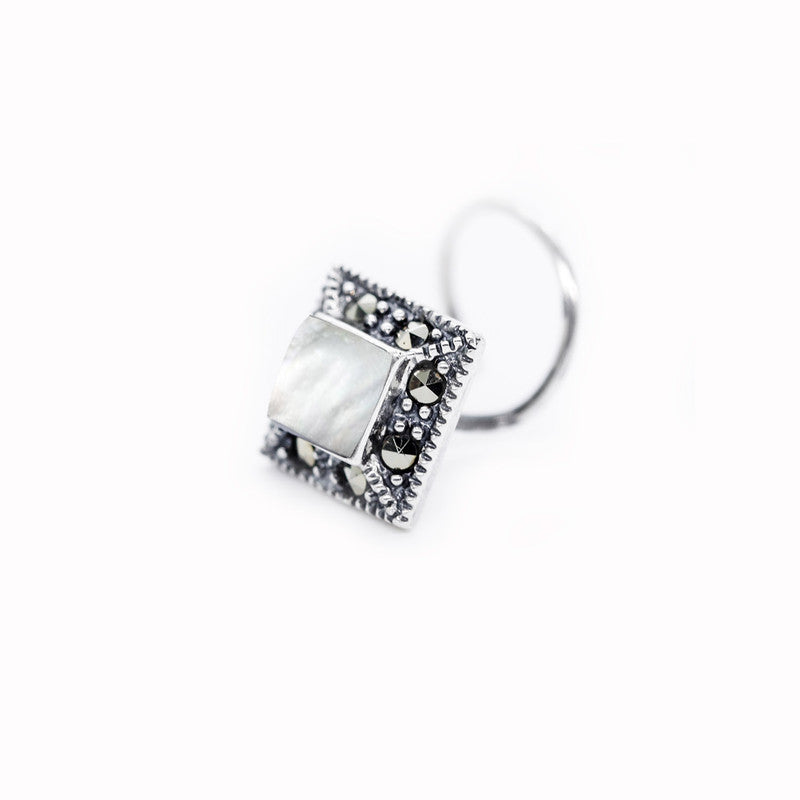 WHITE SHELL