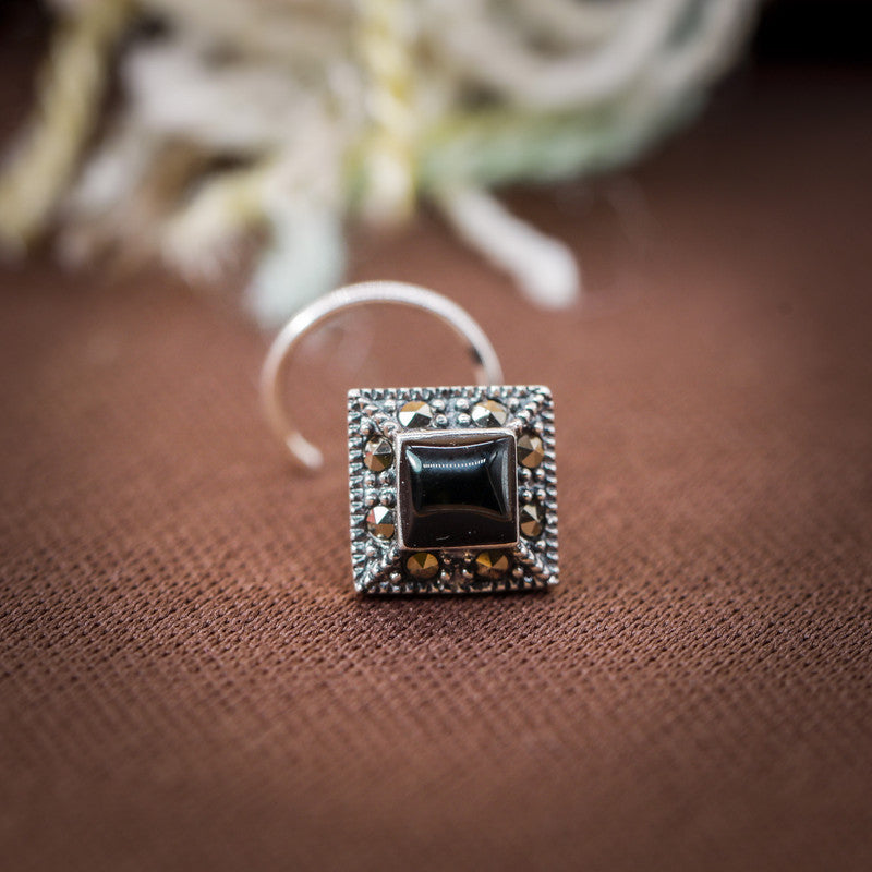 BLACK ONYX