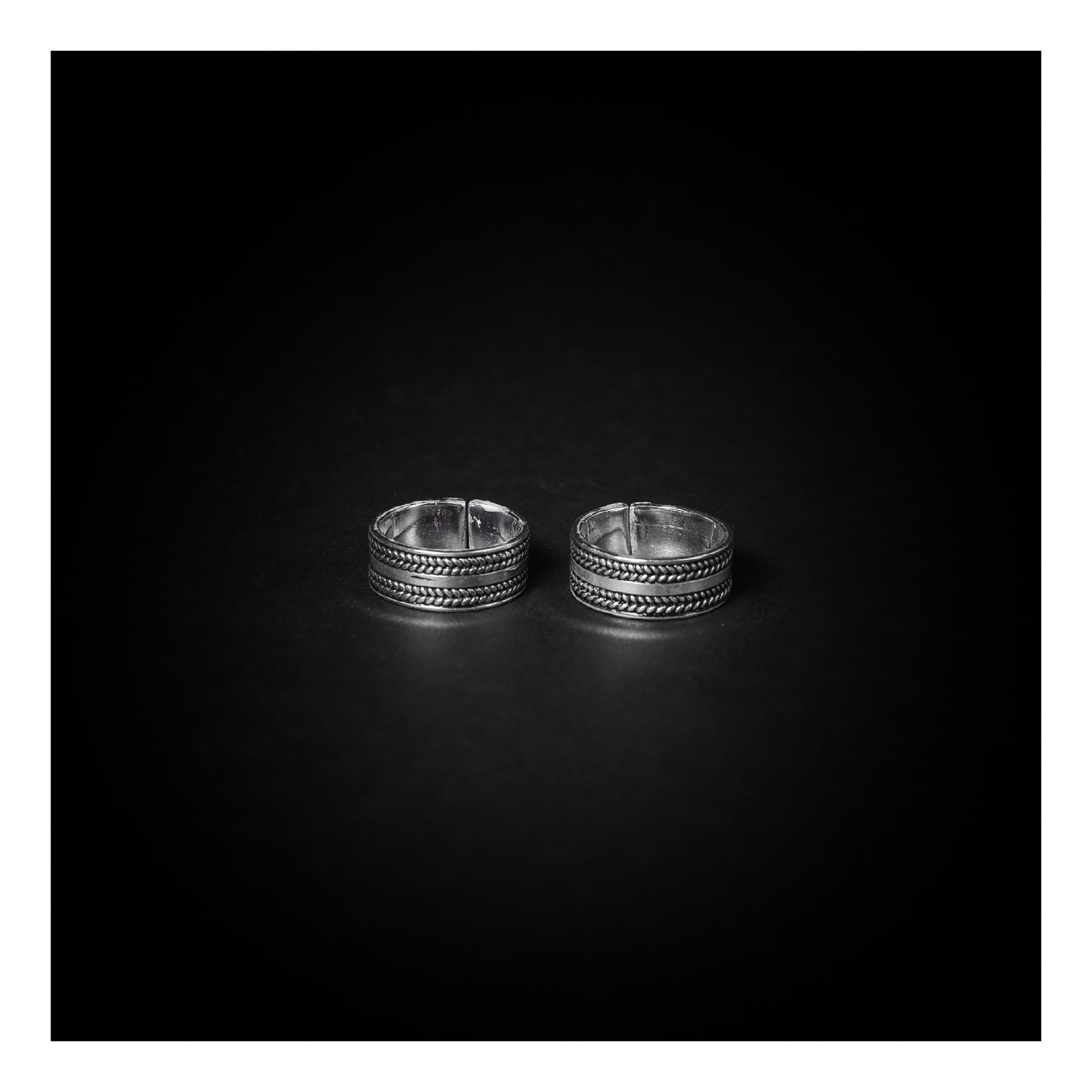 JSAJ TOE RING CHUTKI BICHIYA 925 STERLING SILVER BAND TOERING MADE OF THICK SILVER TOERING FOR WOMENS UNBREAKABLE COMFORTABLE DURABLE