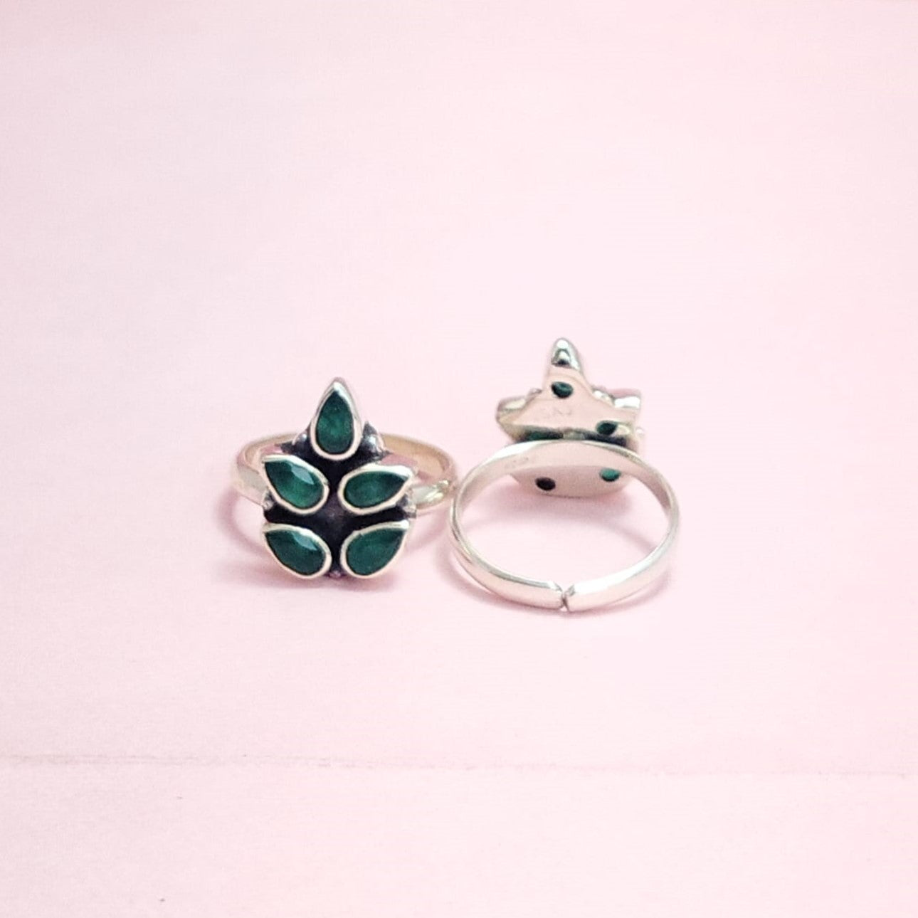 2207 EMERALD