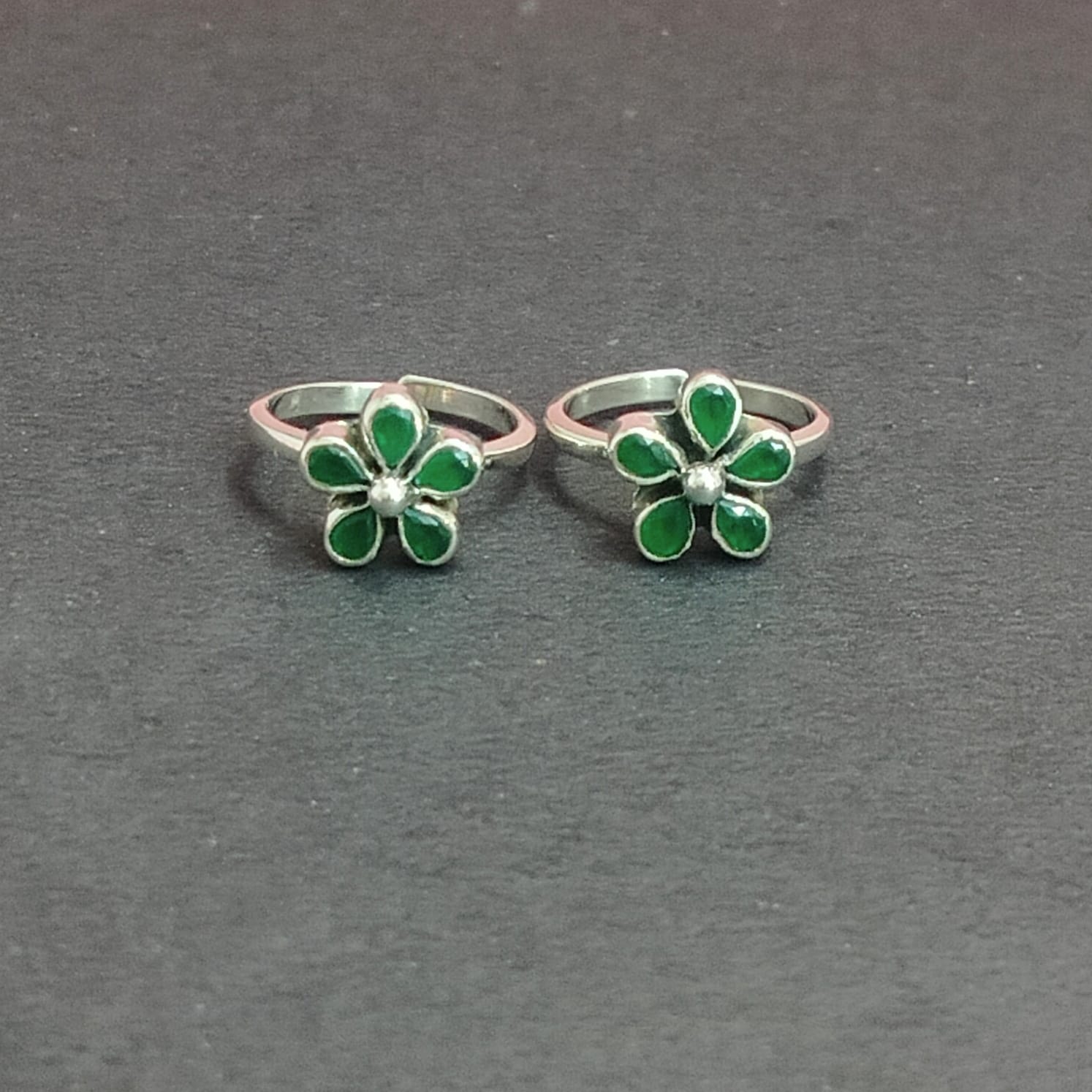 2209 EMERALD