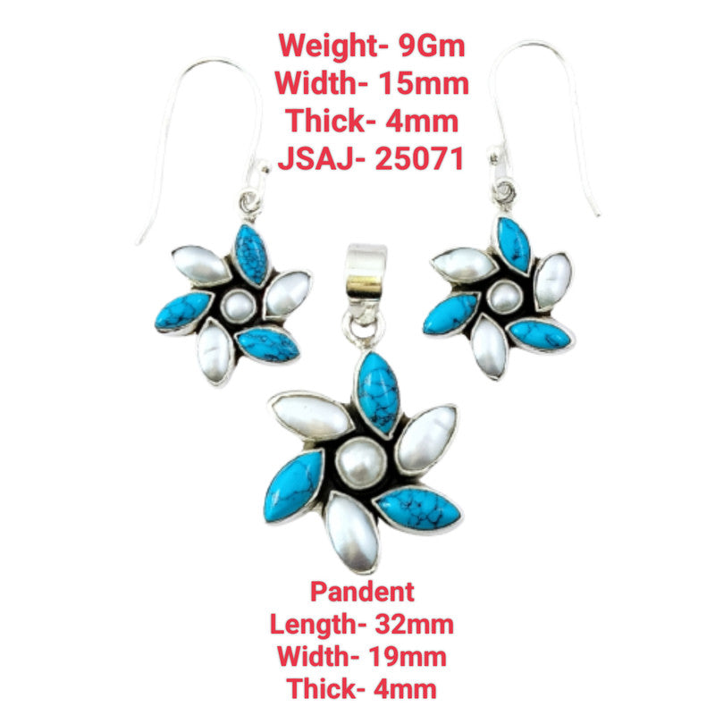 Turquoise With Pearl