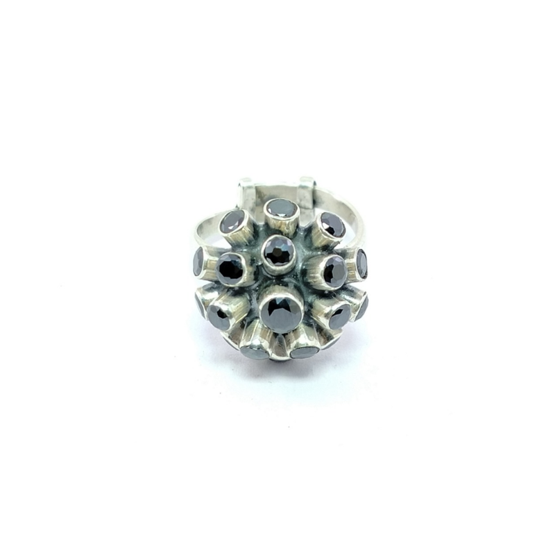 3205 Black Onyx