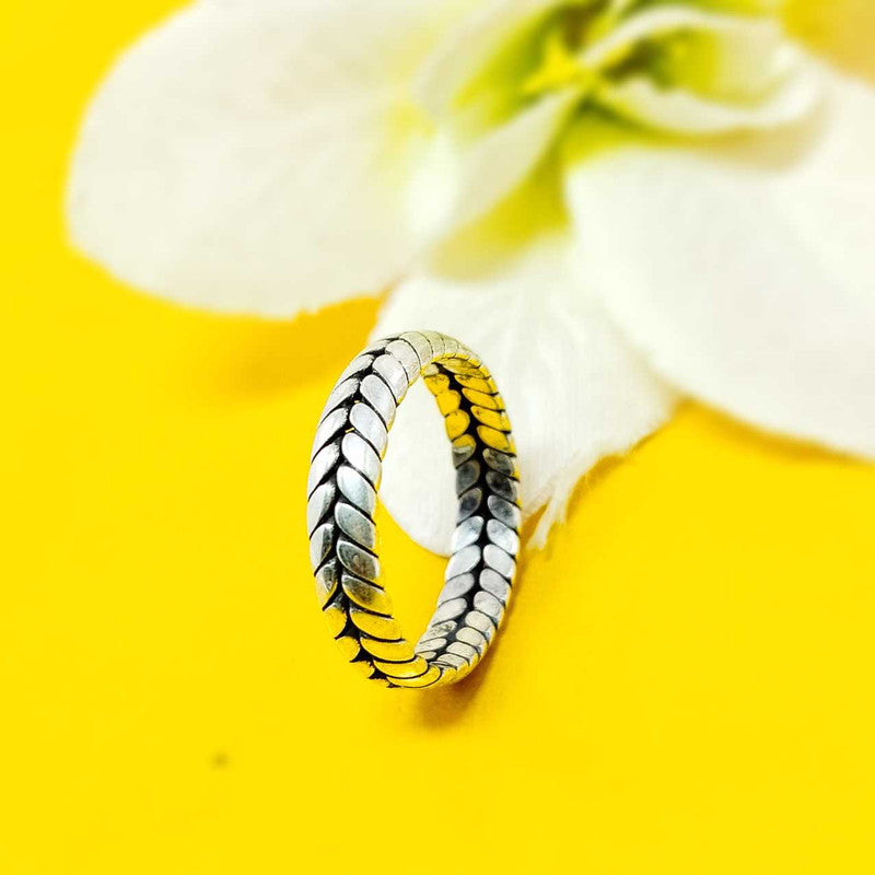 JSAJ BAND RING HALF ROUND WITH DESIGN IN 925 STERLING SILVER