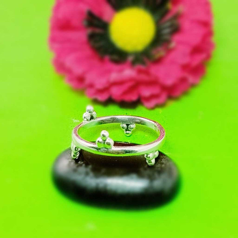 JSAJ THIN BAND RING IN 925 STERLING SILVER