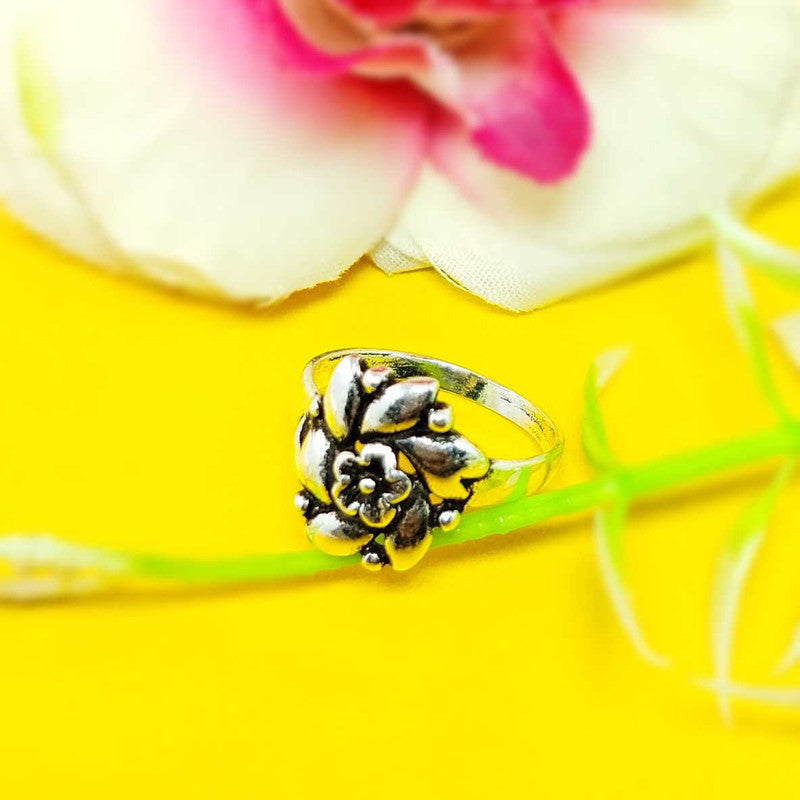 JSAJ FLOWER RING IN 925 STERLING SILVER