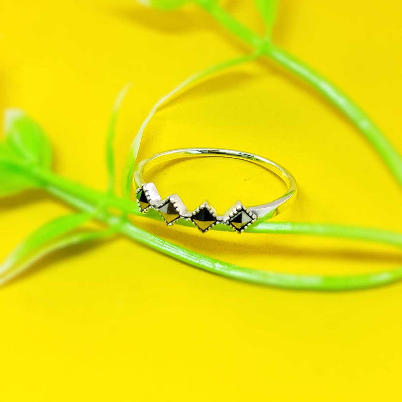 JSAJ MARCASITE BAND RING WITH SQUARE MARCASITE