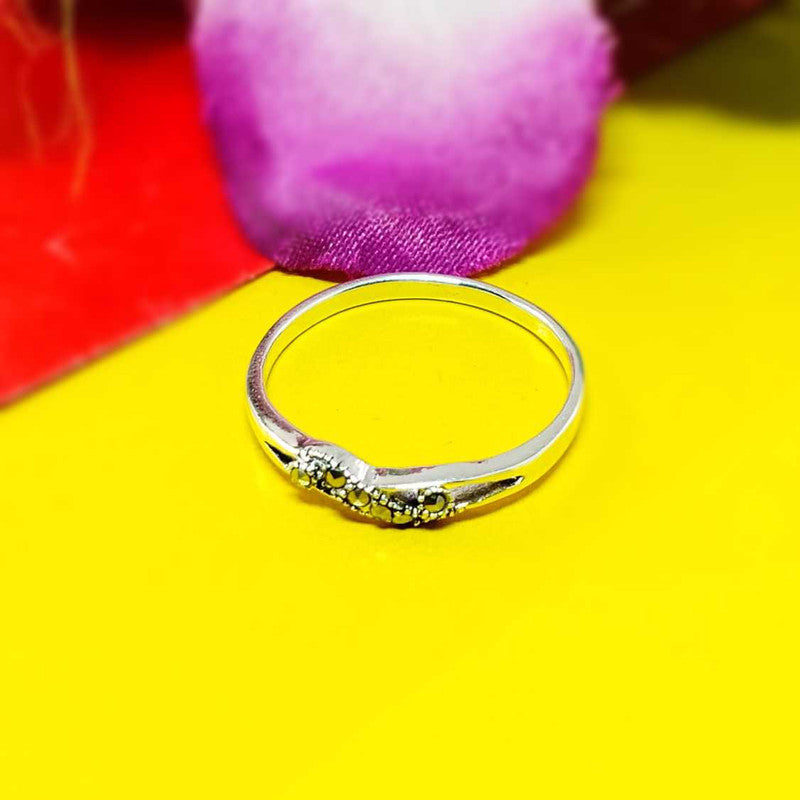 JSAJ MARCASITE BAND RING