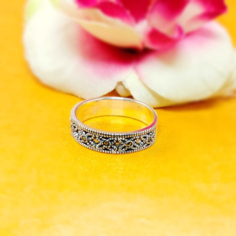 JSAJ MARCASITE BAND RING