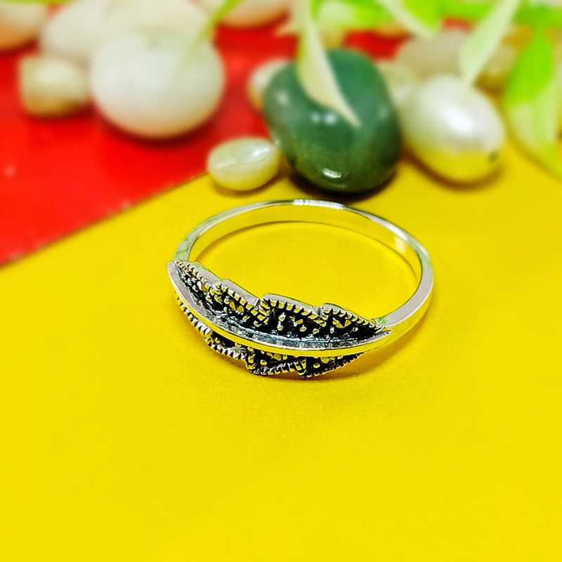 JSAJ MARCASITE LEAF BAND RING