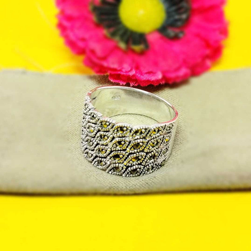 JSAJ MARCASITE 4 LINE LEAF BAND RING