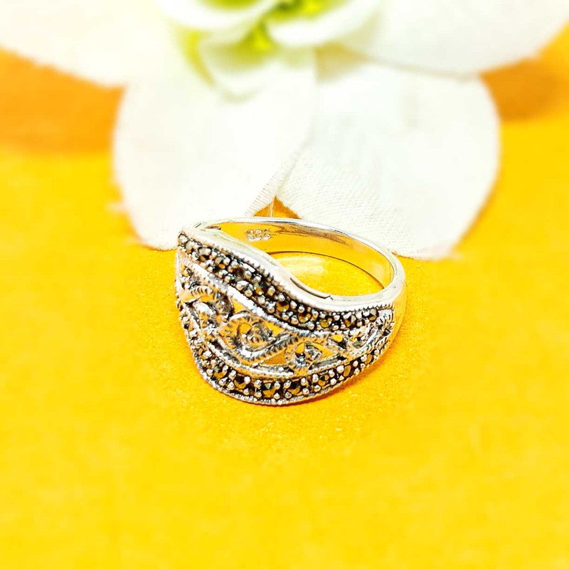 JSAJ MARCASITE BAND RING