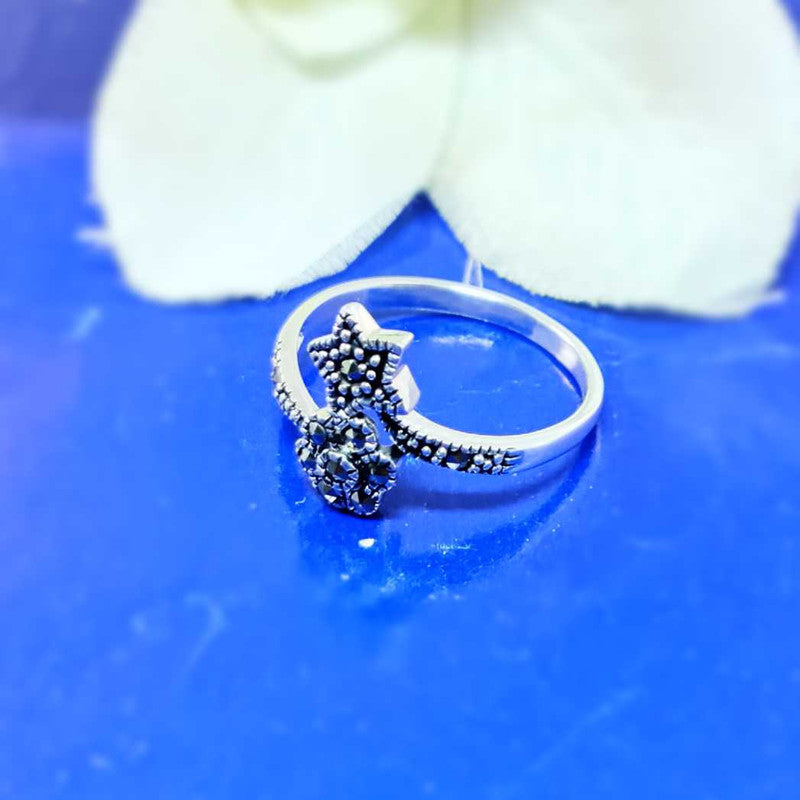 JSAJ MARCASITE STAR AND FLOWER RING