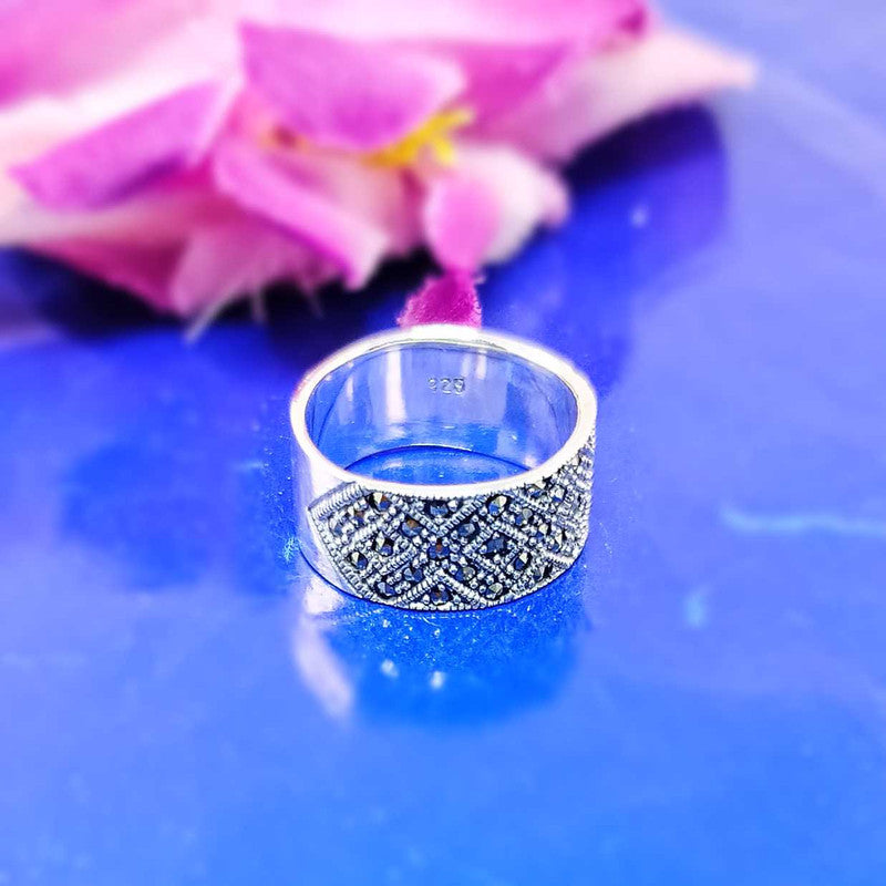 JSAJ MARCASITE BAND RING