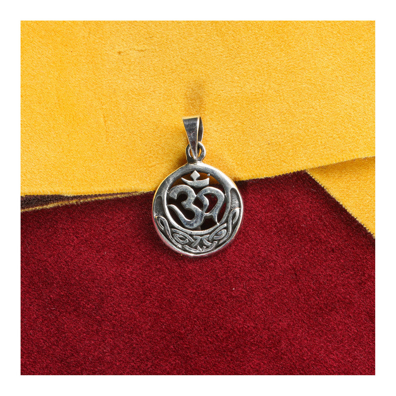 JSAJ Silver 925 Sterling Silver OM PENDENT LOCKET OM IN SMALL SIZE UNISEX PENDENT for Good Health and Wealth