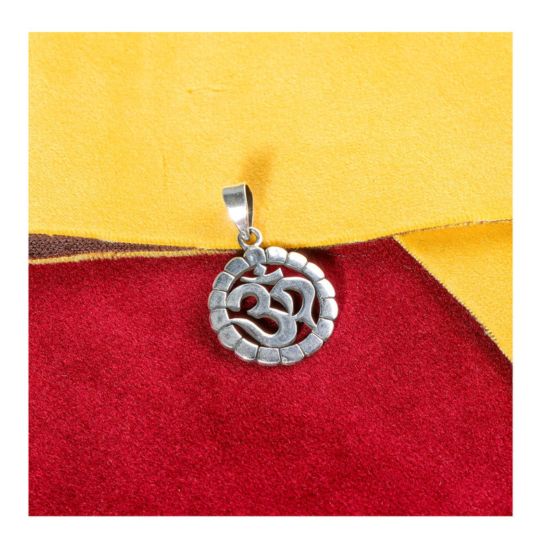 JSAJ Silver 925 Sterling Silver OM PENDENT LOCKET OM IN MEDIUM SIZE UNISEX PENDENT for Good Health and Wealth