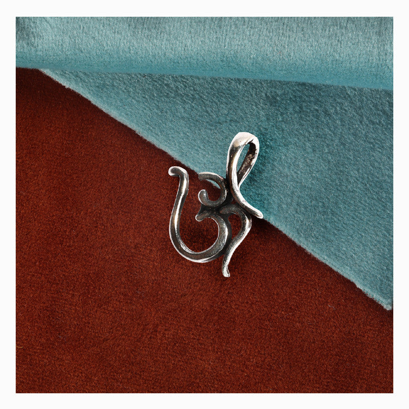 JSAJ Silver 925 Sterling Silver OM PENDENT LOCKET OM IN SMALL SIZE UNISEX PENDENT LOCKET for Good Health and Wealth