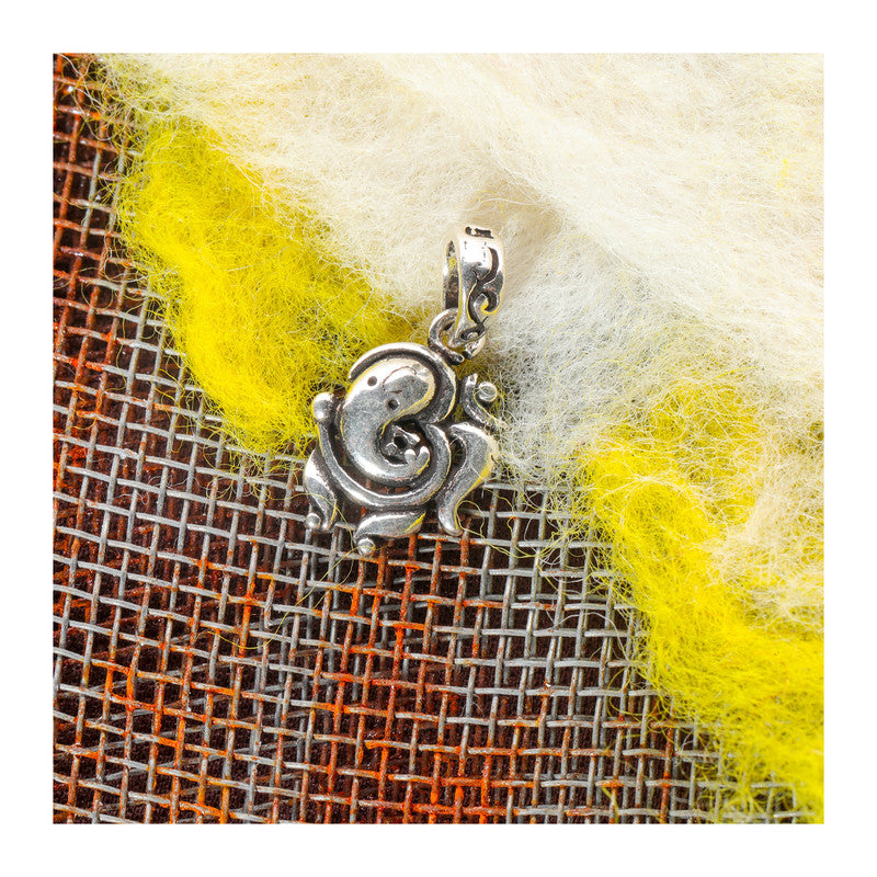 JSAJ Silver 925 Sterling Silver GOD PENDENT LOCKET GANESH JI GANPATI JI BAPA MORIYA WITH OM IN MEDIUM SIZE UNISEX PENDENT for Good Health and Wealth
