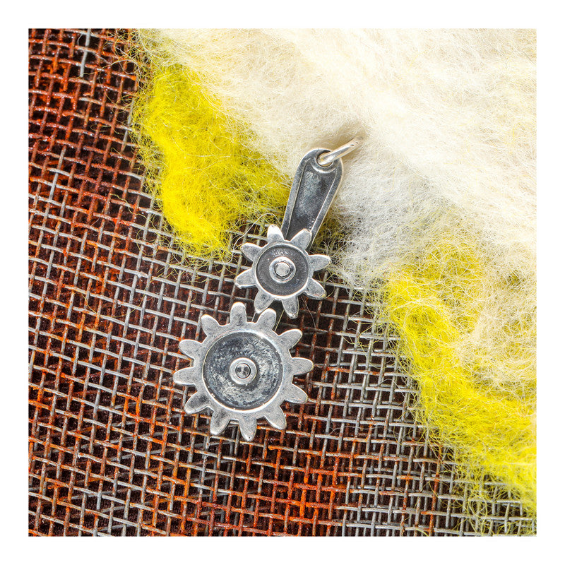 JSAJ Silver 925 Sterling Silver GEAR LOCKET DOUBLE WHEEL PENDANT IN MEDIUM SIZE UNISEX PENDENT