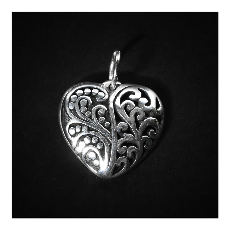 JSAJ Silver 925 Sterling Silver JAALI N BOX HEART DESIGN PENDENT WITH FOLWER DESIGN IN MEDIUM SIZE UNISEX PENDENT