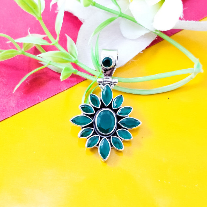 9439 Emerald