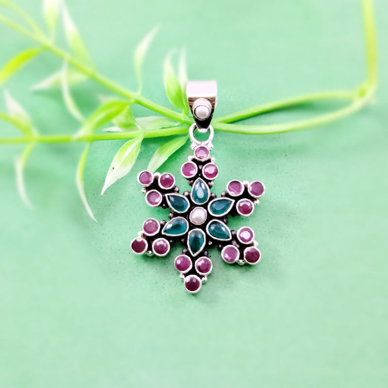9471 Ruby With Emerald