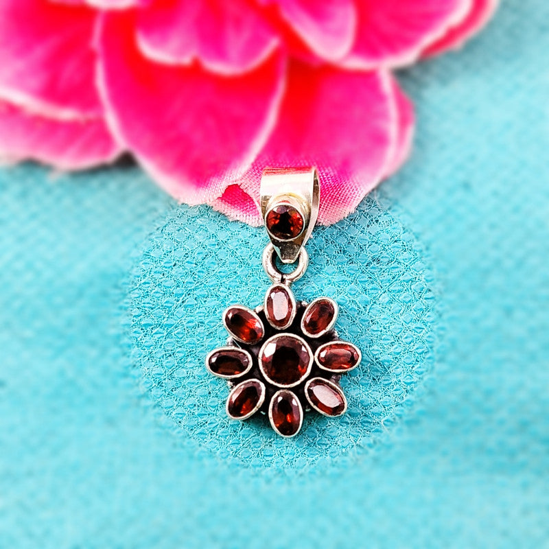 9492 Garnet