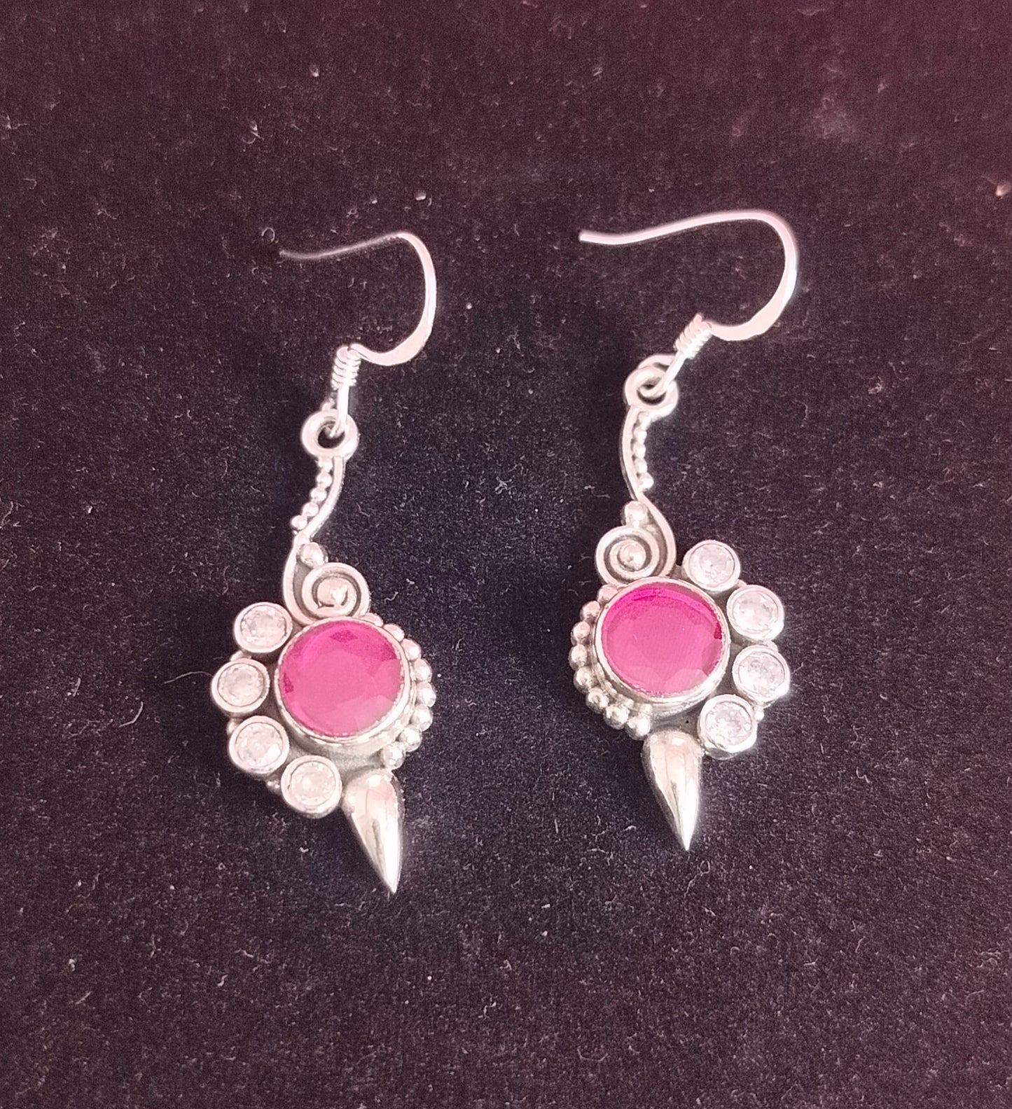 1079-A7 Ruby+Zircon