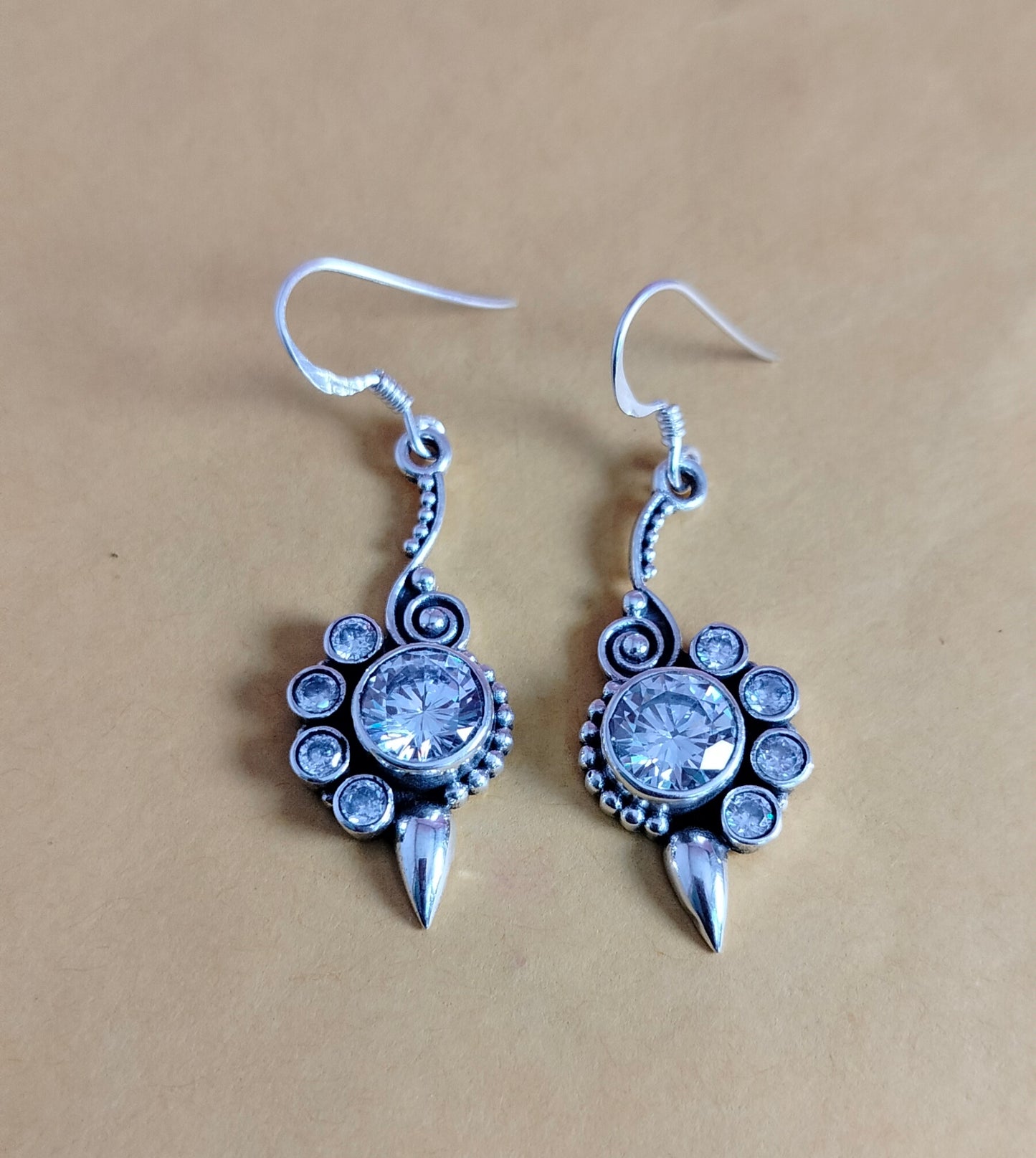 JSAJ 92.5 Sterling Silver Green onyx stone with Zercon stone Earring Tops Hanging Womens Earrings