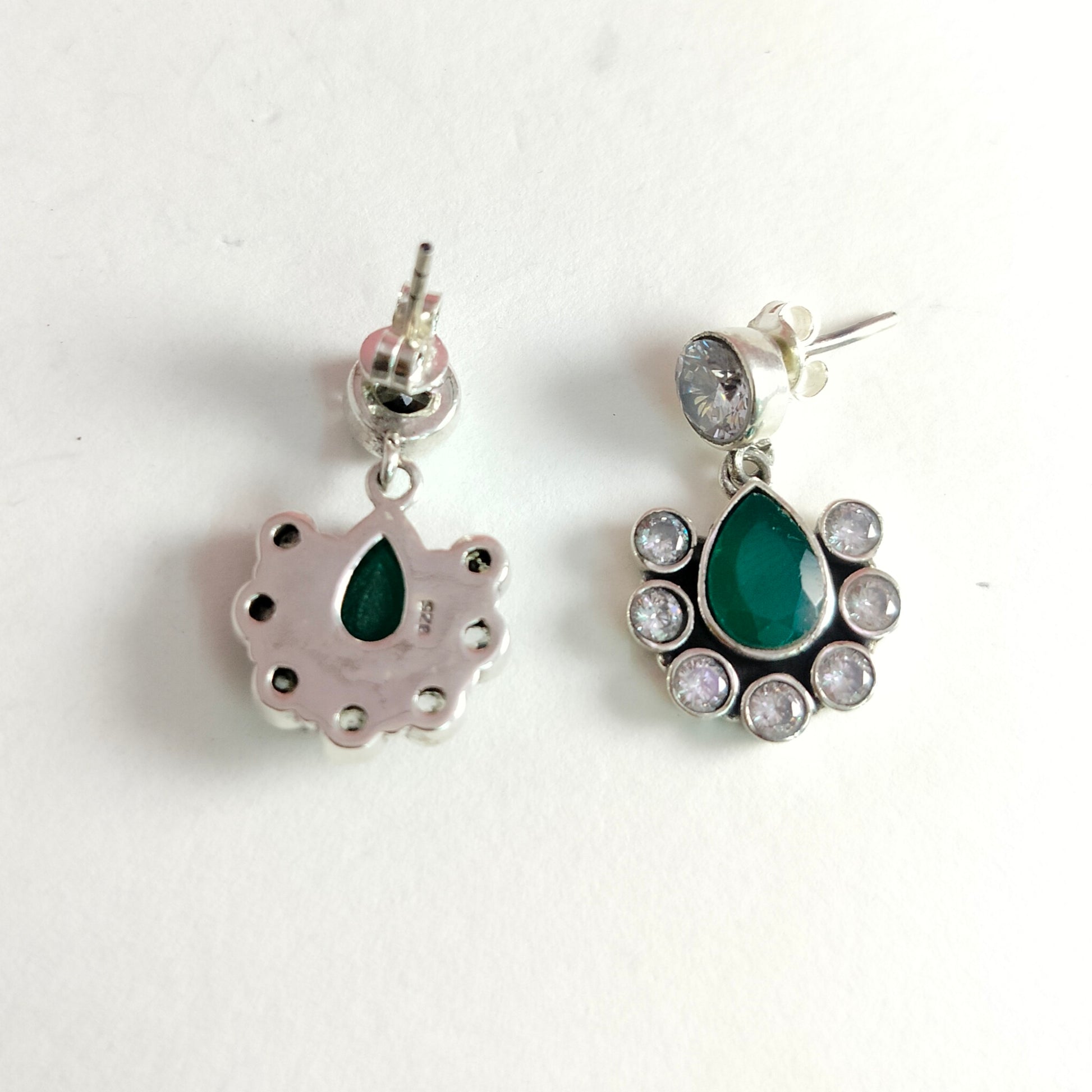 1092-A2 Zircon+Green