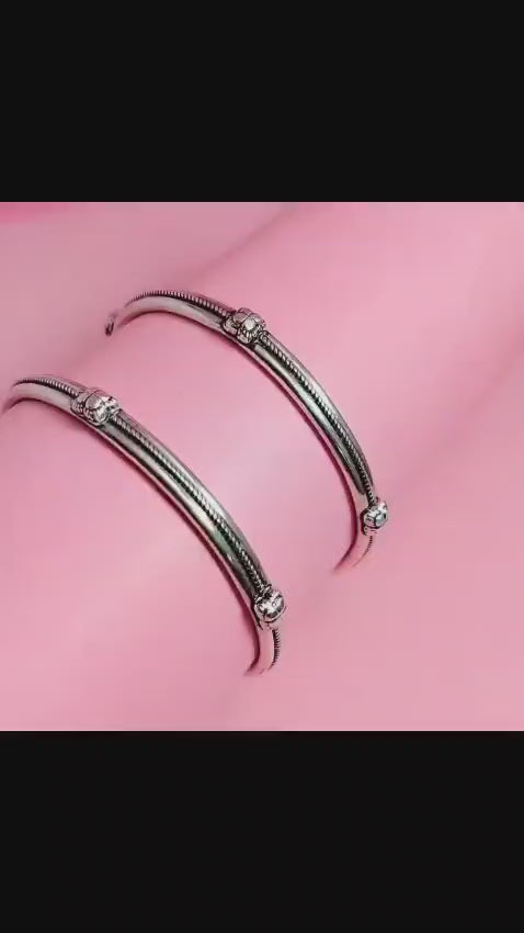 1 Pair