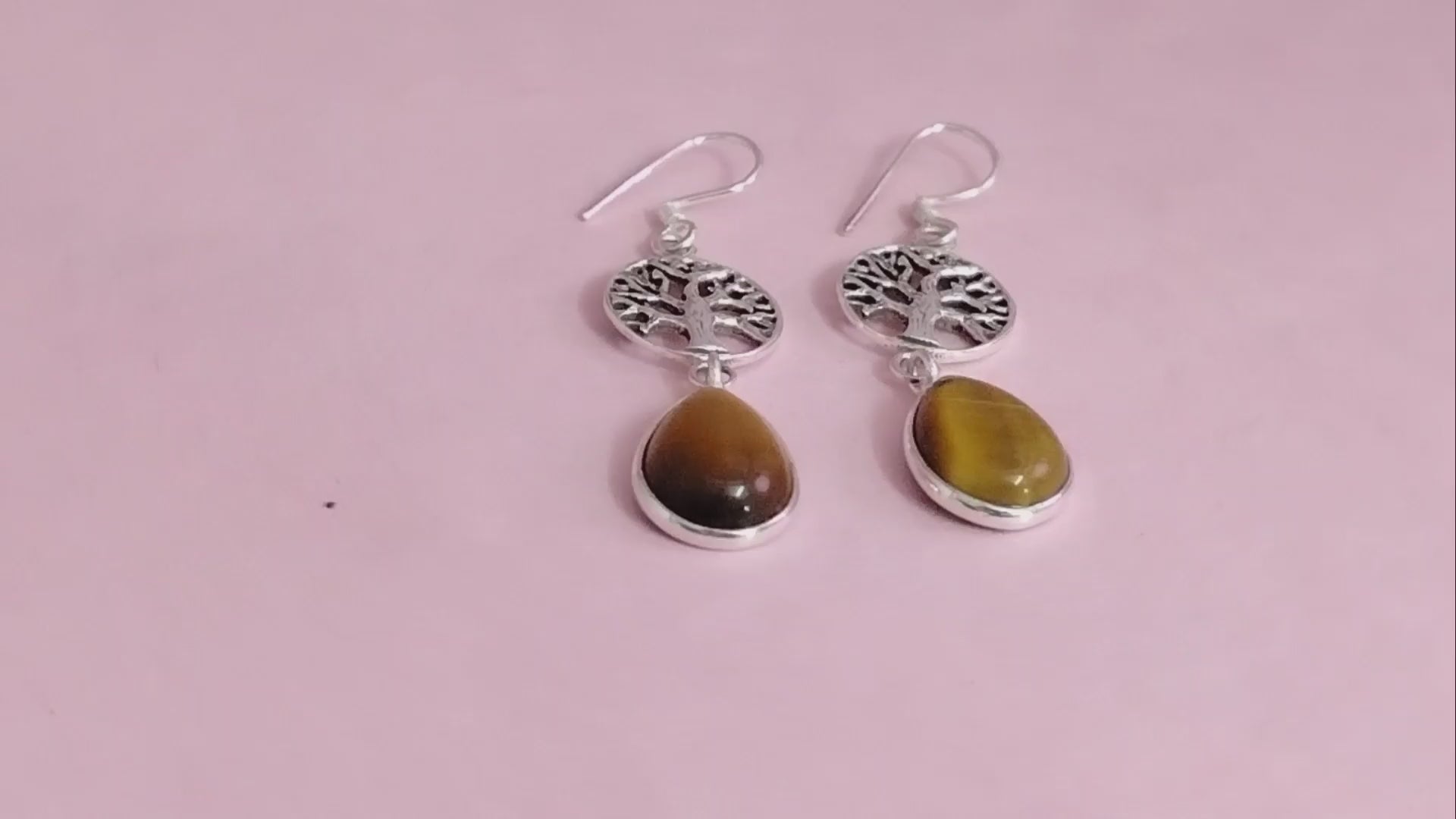 Tiger Eye