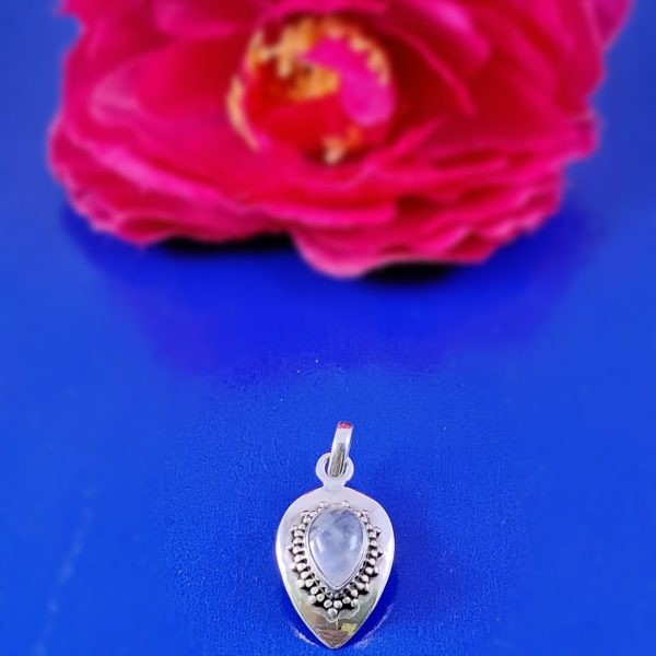 MOONSTONE HEART SHAPE RAWA WORK PENDANT IN 92.5% STERLING SILVER